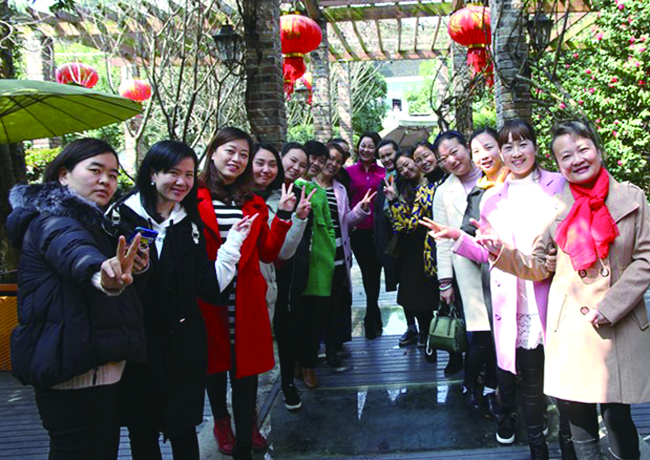 3月8日，集團公司機關(guān)組織慶?！叭恕眿D女節(jié)活動